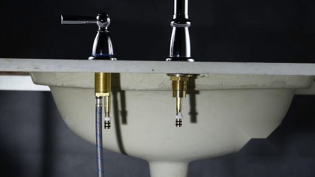 Grifo monomando de lavabo 2020 Grifo mezclador de agua con diseño de 3 orificios