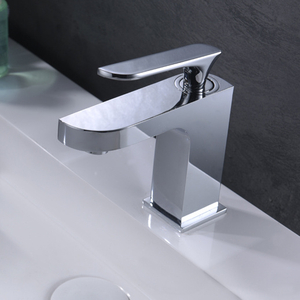 Grifo mezclador para lavabo estilo India, grifo de baño en cromo